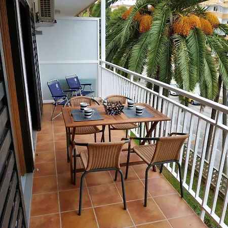 Modern In With Shared Pool 45 M²