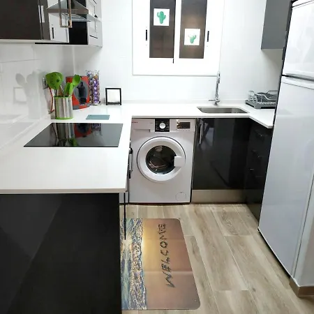 Modern In With Shared Pool 45 M² Apartment